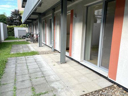 Ruhige, helle 1,5- Zimmer- Wohnung mit Terrasse in Uninähe - auf Wunsch mit Stellplatz! - Photo 4