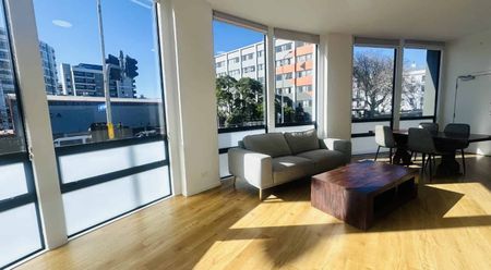 2 Bedroom apartment in the heart of City - Photo 4