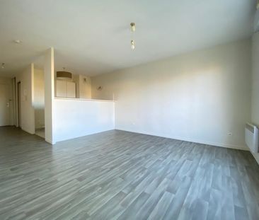 Location Appartement 1 pièce 31m² ST JEAN DE LA RUELLE 45140 - Photo 1