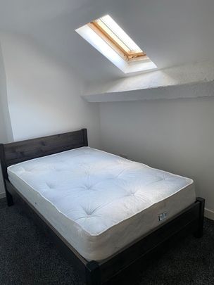 4 Bed End Terrace, Birchfield Road, L4 - Photo 1