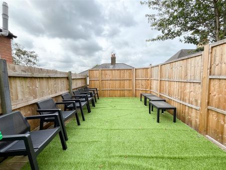 2 bedroom End of terrace house to rent - Photo 4