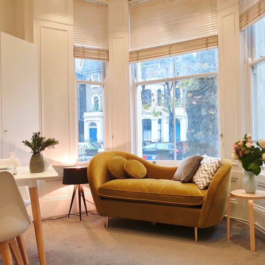 Studio Flat, Aldridge Road Villas, W11 - Photo 1