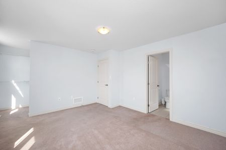 For Lease - 79 Sonoma Valley Crescent, Hamilton, Ontario - Photo 2