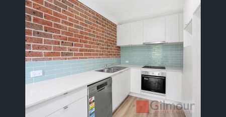 Modern, Fully Renovated Home in a Premium Parkside Location - Photo 5