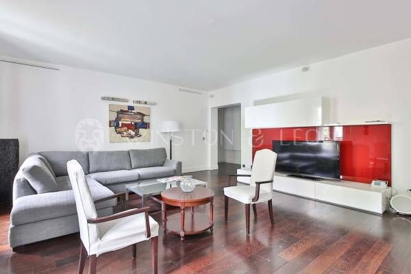 Appartement à louer à Paris 8Ème - Photo 1
