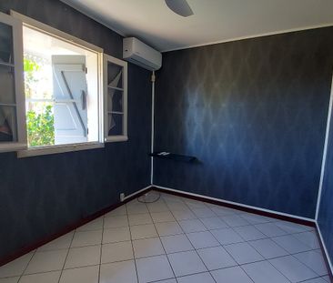 Location Maison 4 pièces 130m² LA RIVIERE 97421 - Photo 4