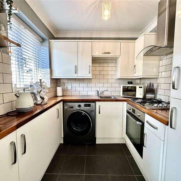 Westbourne Park Road, Bournemouth, Dorset, BH4 - Photo 1