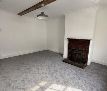 3 bedroom flat to rent - Photo 5