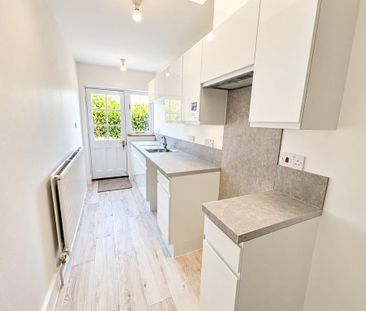 2 bedroom terraced house to rent - Photo 5