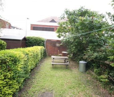 Derby Street, Beeston, Nottingham, NG9 - Photo 3