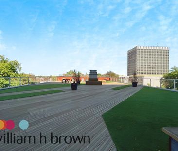 Victoria Avenue, Southend-On-Sea - Photo 4