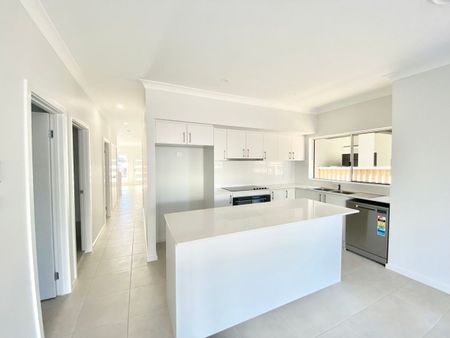 2 Brand New 4 Bedroom Duplexes - Photo 5