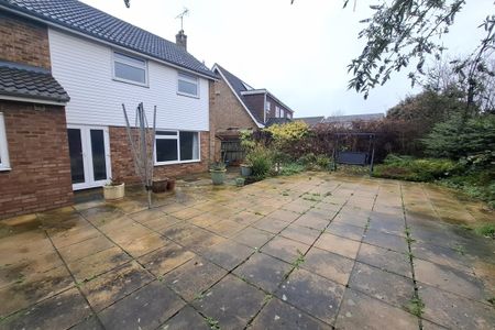 Thorncroft - Photo 3