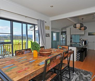 Modern Houghton Bay Home - Photo 3