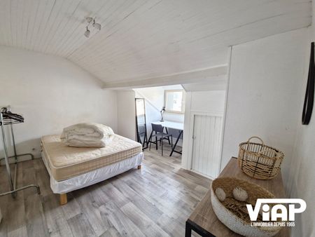 T2 MEUBLÉ PROCHE PLACE CHURCHILL - Photo 4