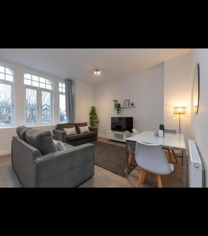 2 bedroom flat to rent - Photo 2