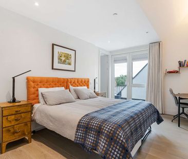 Spacious Two Bedroom Apartment with Two Private Balconies - Photo 6