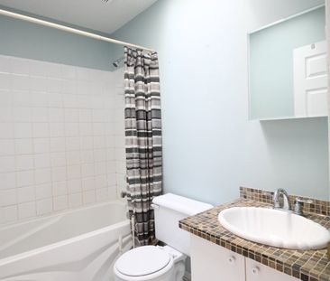 1542 Rue St Antoine O., Montréal (Ville-Marie), QC H3C - Photo 6