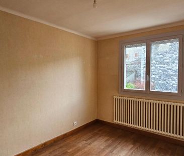 Location Maison 5 pièces 118m² CHOMERAC 07210 - Photo 4