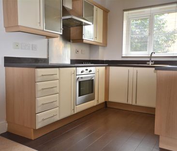 94 Highfields Park Drive, Darley Abbey, Derby, DE22 1JU - Photo 5