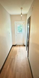 Studio Flat, Castillon Road, SE6 - Photo 4