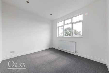 Kilmartin Avenue, Norbury, London - Photo 4