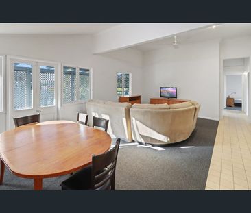 Room 4 - 19 Marmion Parade, Taringa, Qld 4068 - Photo 6