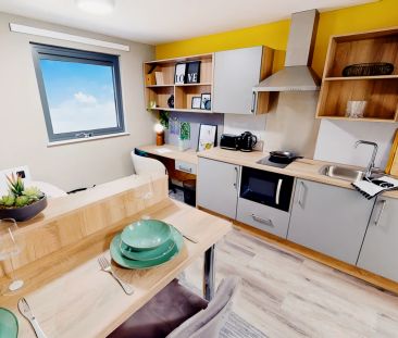 Bronze Club Studio - Photo 2