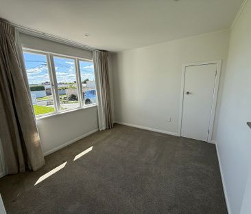 Charming Mount Maunganui 2BR Home! - Photo 4