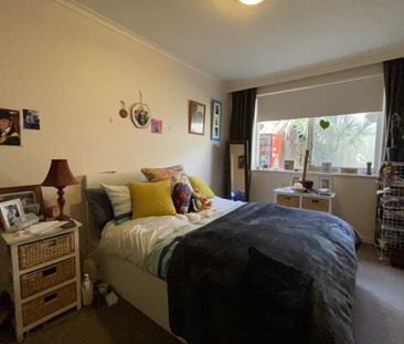 Enjoy a Courtyard and Amenities in Brunswick West - Photo 3