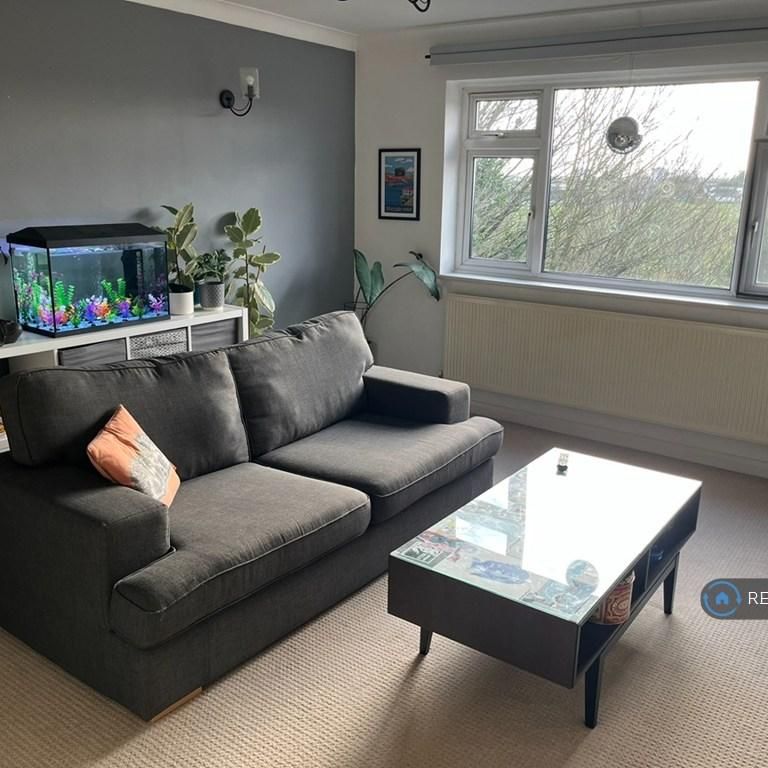 2 bedroom flat to rent - Photo 1