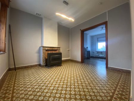 Bonne maison avec garage et jardin proche du centre - Foto 5