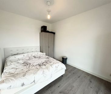 Leuk 1-slaapkamer appartement met terras en garagebox te huur! - Photo 2