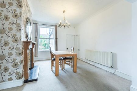 3 bedroom terraced house to rent - Photo 4