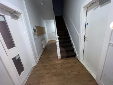 7 bedroom house of multiple occupation to rent - Photo 5