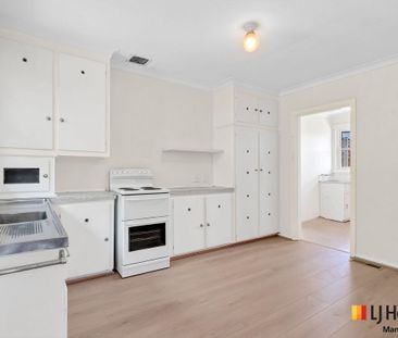 12 Warramoo Crescent, Narrabundah ACT 2604 - House For Rent | Domain - Photo 6