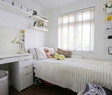 3 bedroom semi-detached house to rent - Photo 4