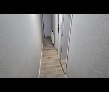 2 Bed Terraced House, Caulfield Road, E6 - Photo 4