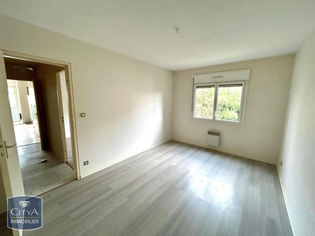 Location Appartement 3 pièces 68m² BOURG EN BRESSE 01000 - Photo 4