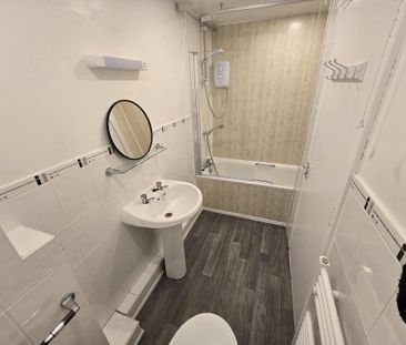 2 bedroom maisonette to rent - Photo 5