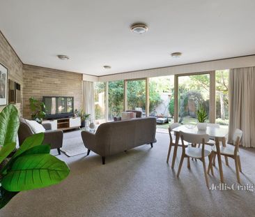 2 Shrimpton Court, Balwyn - Photo 4