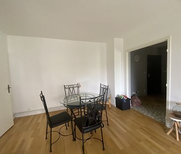 LOCATION 69005 LYON - APPARTEMENT T3 avec grand balcon en L - résidence calme et sécurisée - Photo 3