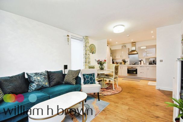 Regina Road, Chelmsford - Photo 1