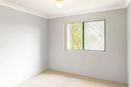 “Neat and Tidy 3 Bedroom Unit” - Photo 2