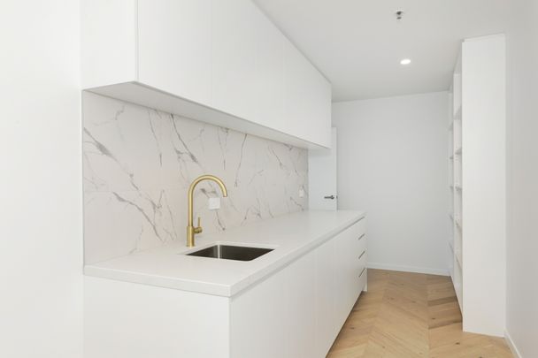 Brand New Living In The Shard! - Photo 1