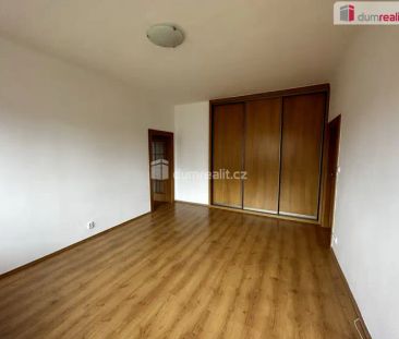 Pronájem prostorného bytu 2+1 s balkonem, 72 m, Zlín – Morýsovy domy - Photo 2