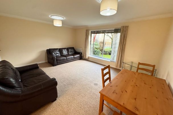 2 Bed, Flat - Photo 1