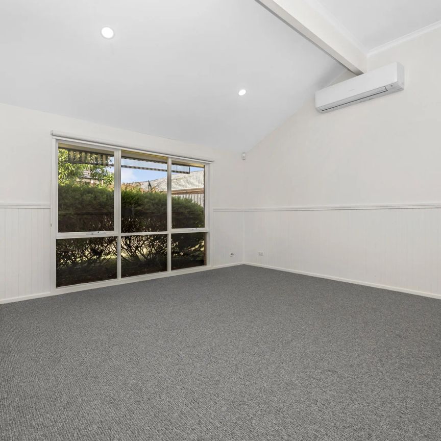 14 Eagle Street, Mornington. - Photo 1