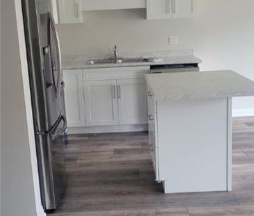For Lease - 7413 Matteo Drive, Niagara Falls, Ontario - Photo 3