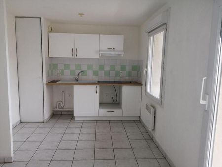 Location Appartement 1 pièce 39m² ABBEVILLE 80100 - Photo 2